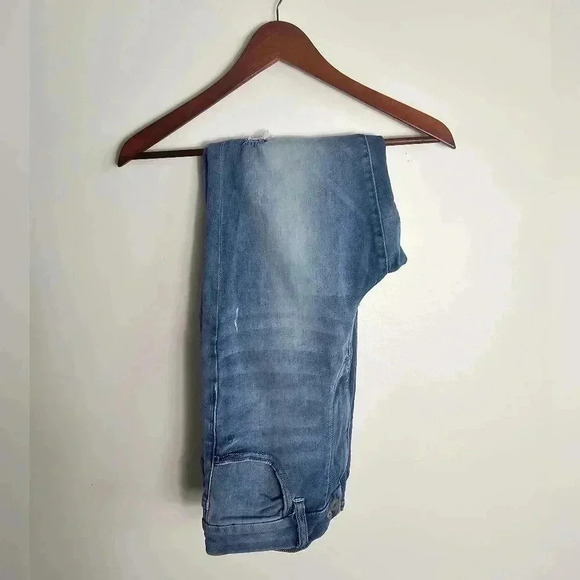 American Eagle Outfitters Next Level Stretch Curvy Highest Rise Jegging  … - Picture 1 of 3